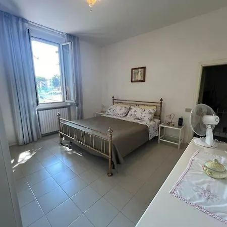 Tina Centro Apartment Pesaro
